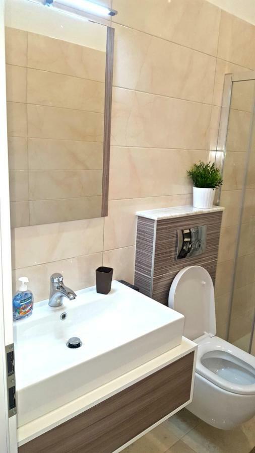 Apartment Center Premium